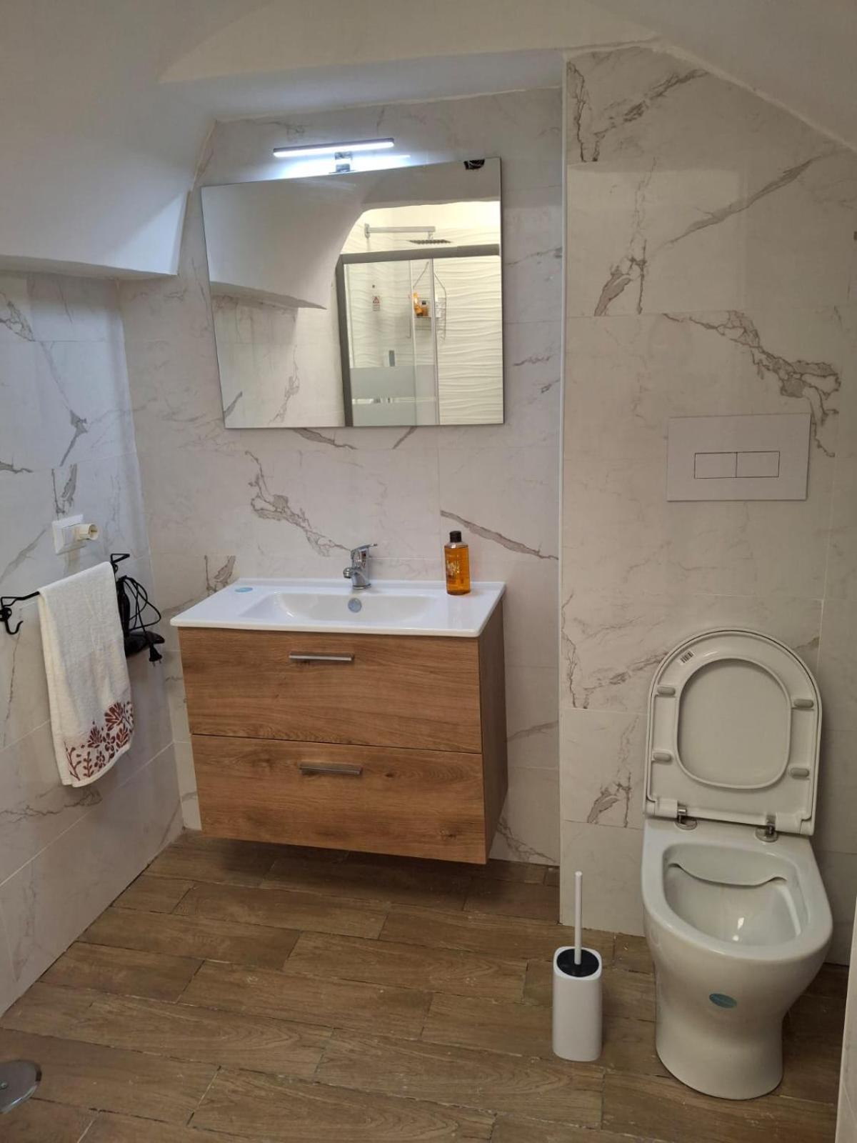 Appartement Salvatore Tommasi 43 Centro Storico Napels